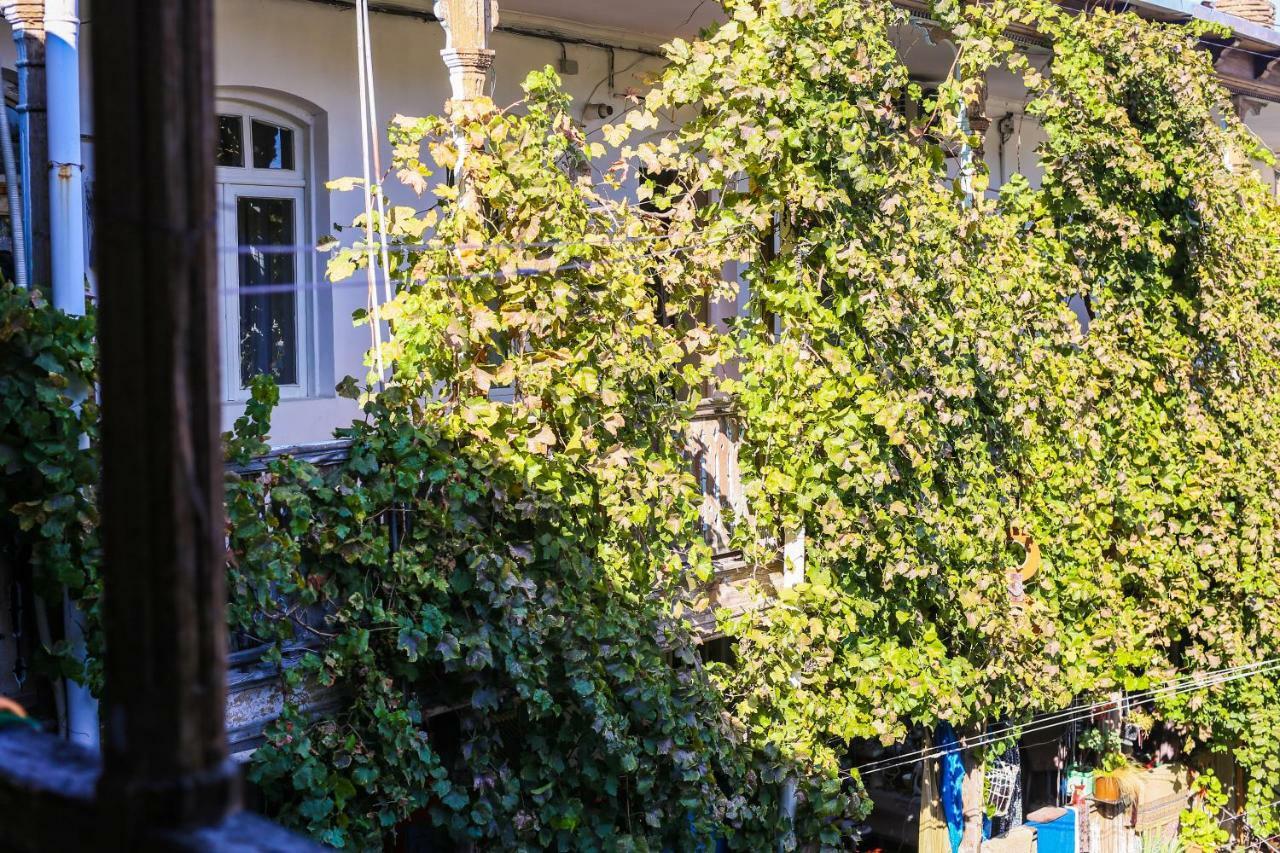 Parajhouse Appartement Tbilisi Buitenkant foto